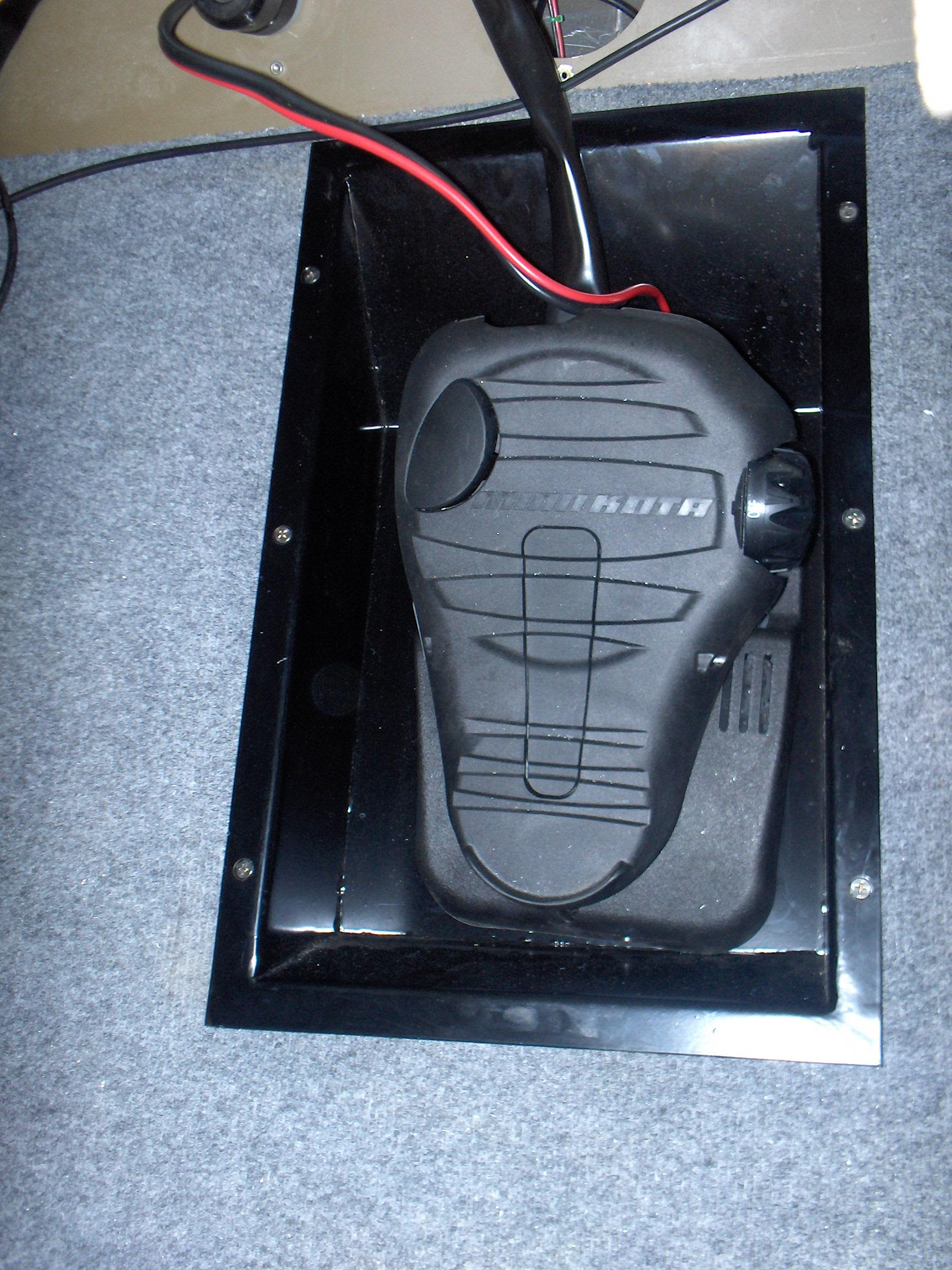 How to put a trolling motor on a paddle boat -