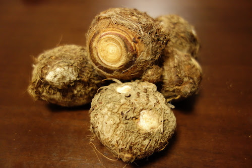 セレベス 里芋 レシピ 香り立つ 芋の含め煮 秋の皿 Nakaoji Net