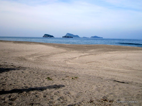 zambales-crystal-beach-resort-surfing-capones-white-rock.jpg