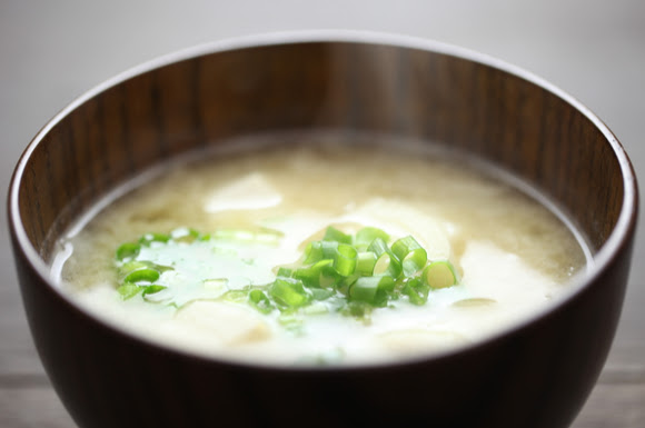 離乳食の味噌汁はいつからok 月齢別の与え方やアレンジレシピ 子育て応援サイト March マーチ