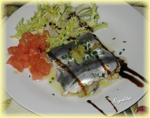 PRESSÉ DE SARDINAS CON ALCACHOFA Y MANZANA