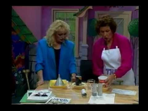 Pam_and_Buffy_1993_00_00_Bubbles-1-DV NTSC 4_3.avi