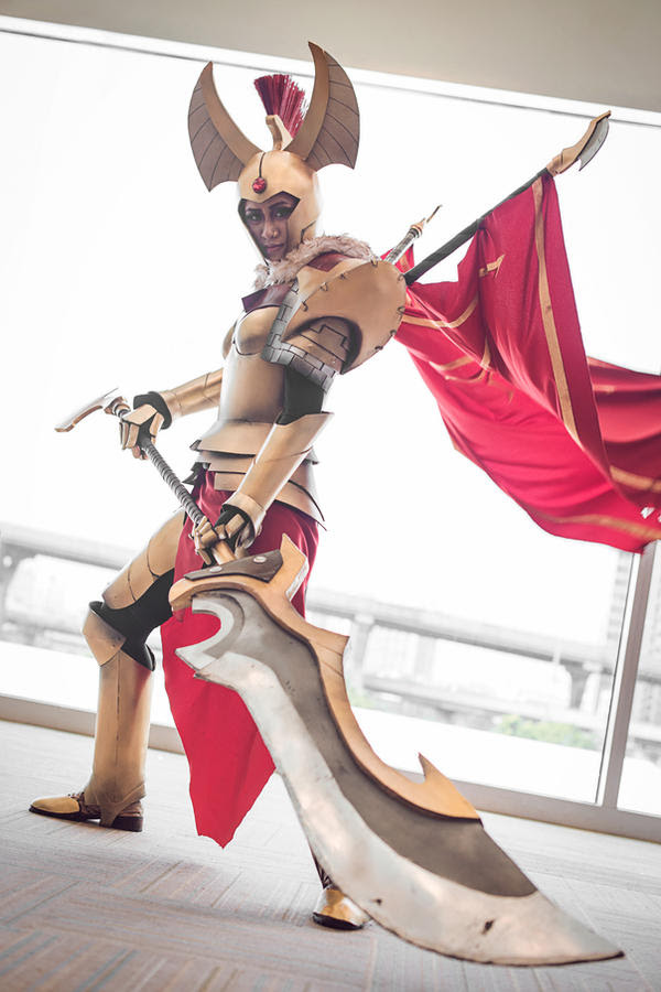 DOTA 2 : Legion Commander Cosplay ~ HENANDENIIS