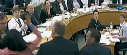 La tentative d'agression de Rupert Murdoch