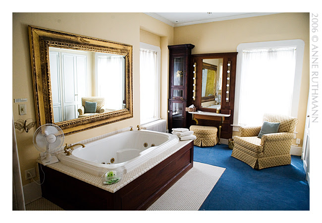 Suite Bathroom