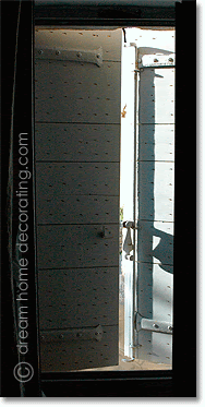 Country Window Treatments: European-Style Rustic Window ...