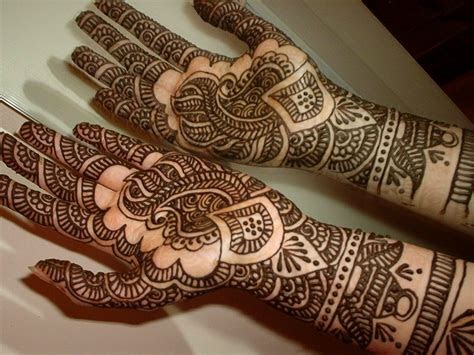 The Latest Trends In Mehndi Tattoo Design