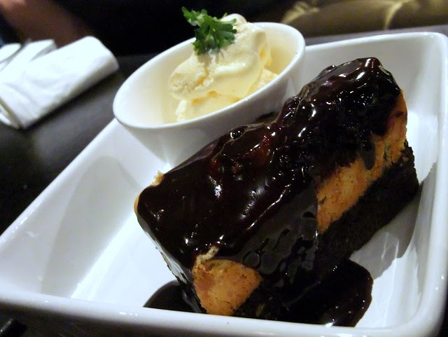 Chocolate Cheese Brownie