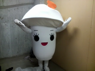 ホクトからキノコ組が来ました 八百屋のオッサンのひとりごと