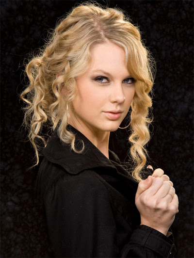 taylor swift updo in love story