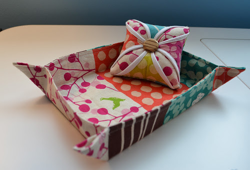 Pincushion and little tray - for pin cushion swap
