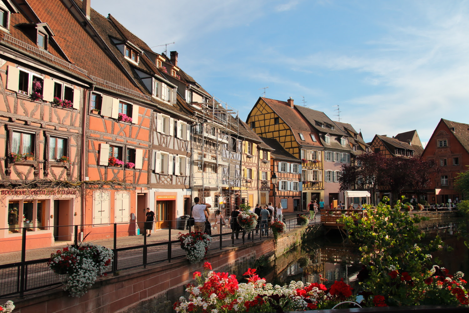 ごちうさ きんモザ聖地巡礼本の委託販売が始まりました ひだまりに包まれて