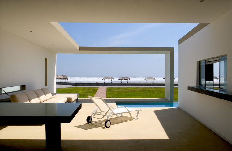 Modern Small Beach House Design in Peru by Javier Artadi Arquitecto