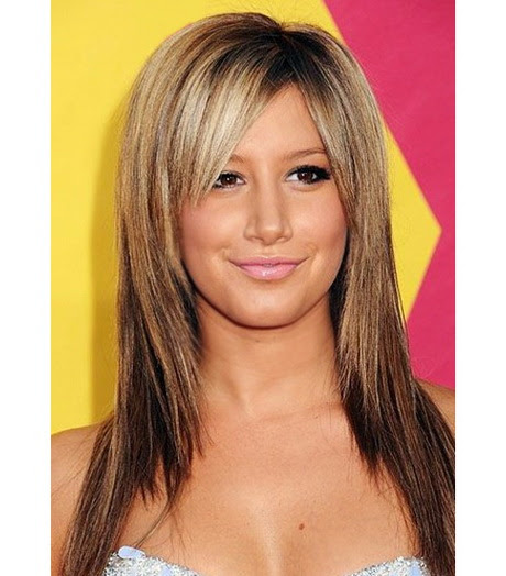 Long choppy layered haircuts with side bangs