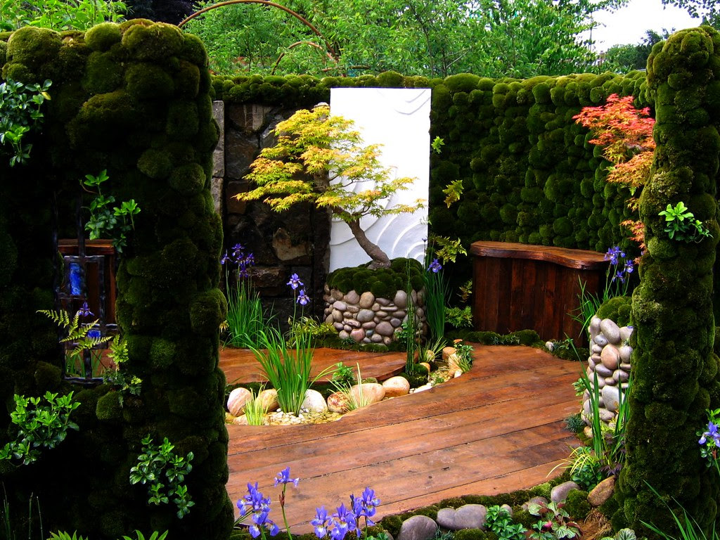 The Japanese Moss Garden at the 2007 Chelsea Flower Show by UGArdener