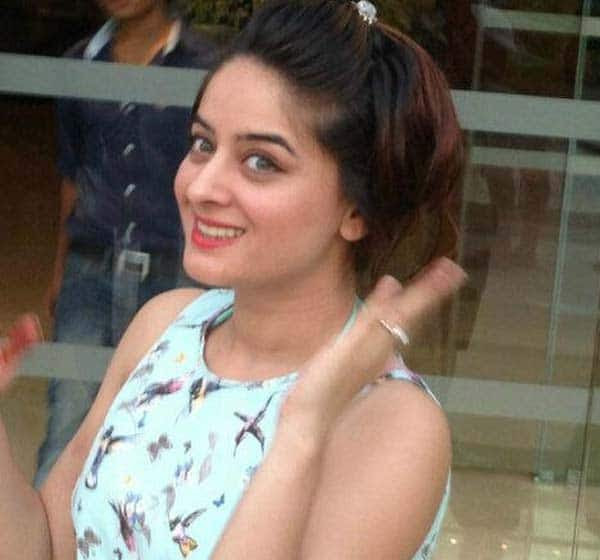 Mahii Vij Indian Model turned Actress most hot and beautiful stills