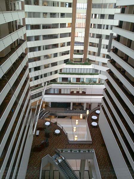 File:Hyatt Regency hotel in Indianapolis.jpg