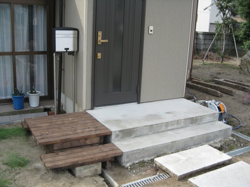 玄関ポーチの拡張