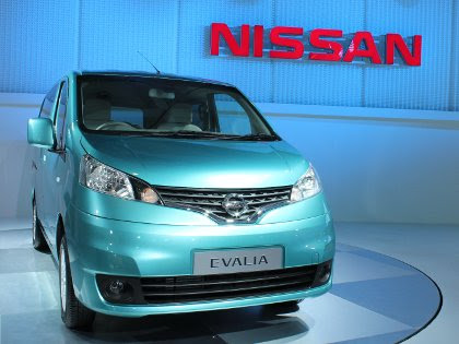 Nissan Evalia Harga Spesifikasi Pesaing Avanza Ertiga