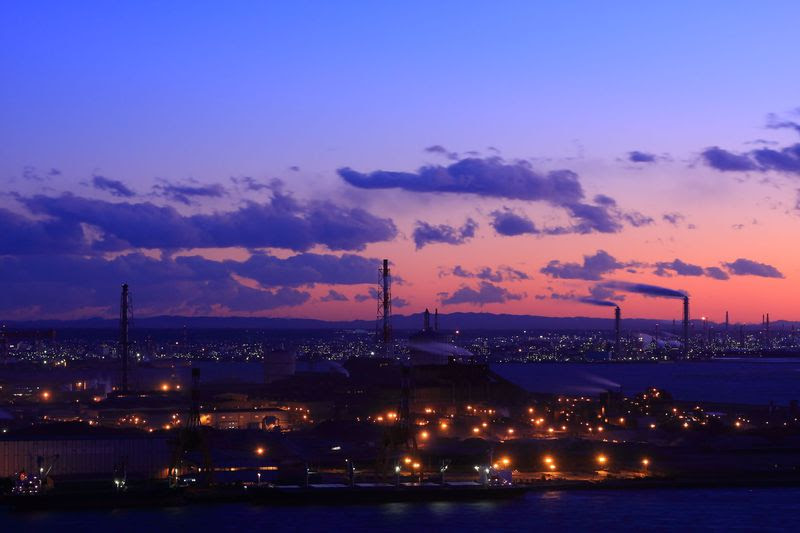 夜景遺産と恋人の聖地に認定 日没後の 千葉ポートタワー 千葉県 トラベルjp 旅行ガイド