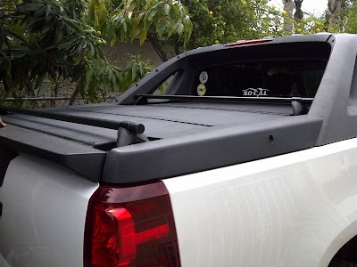 2009 Chevrolet Avalanche Rear Window Panel Replacement