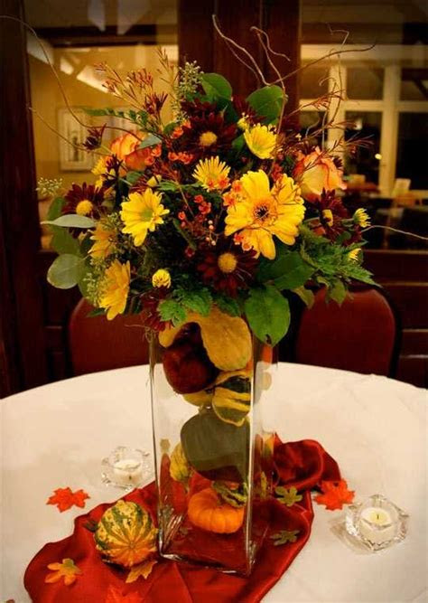 If you struggle with keeping plants alive, consider our helpful tips for helping plants thrive in your apartment. 15 Totally Easy DIY Fall Flower Arrangements