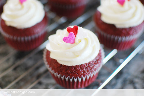 red velvet cupcakes