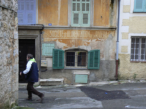 rue de valbonne 1.jpg