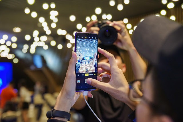 Không khí sôi động trong sự kiện offline Realfans trước ngày ra mắt Realme 5 series tại Việt Nam - Ảnh 2.