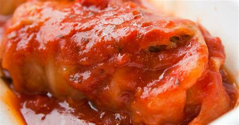 Classico crushed tomatoes classico crushed tomatoes seals the freshness and rich flavor of tomatoes, deep red color and mouth watering aroma. Rachael Ray: Stuffed Cabbage Recipe