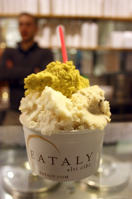 Stracciatella Banana (Chocolate Chips & Banana), Pistachio, Pera Vaniglia (Pear & Vanilla) Gelato
