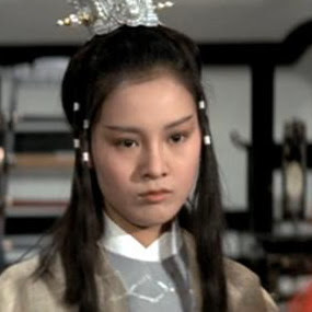 何莉莉