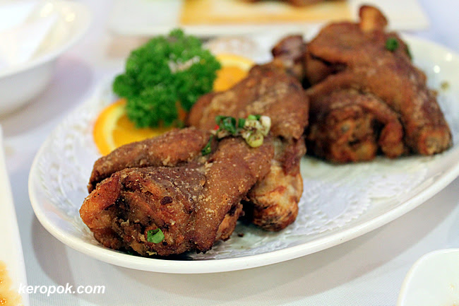 Deep Fried Pig's Trotter with Pepper