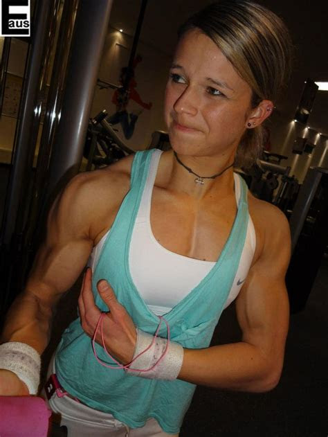 fit gym teen  edinaus   shrugging pinterest