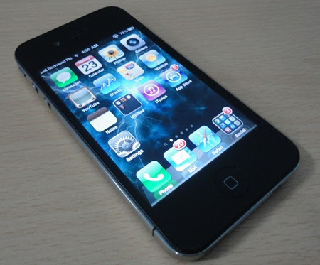 Animated Wallpaper on iPhone 4. The instructions on installing vWallpaper on 