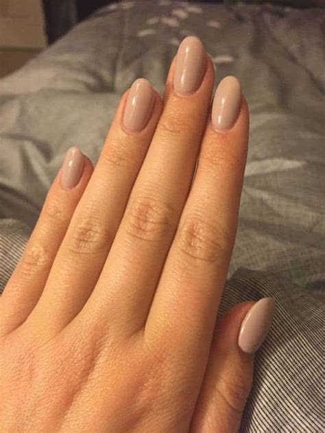 short  acrylic nails   styles  trend