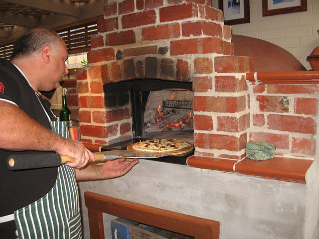 how to build a wood fired pizza oven australia | woodwork