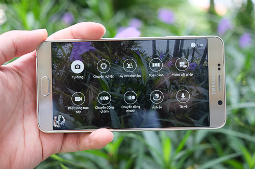 Năm nay, Samsung tiếp tục đầu tư mạnh vào camera trên Galaxy Note 5, biến nó trở thành một trong những điện thoại có khả năng chụp hình tốt nhất thị trường.