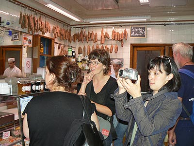 il est beau mon saucisson.jpg