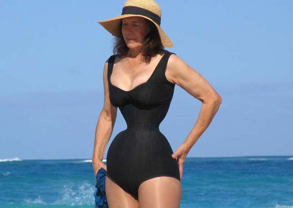 extreme corset The 10 Most Weird Body Deformation Practices