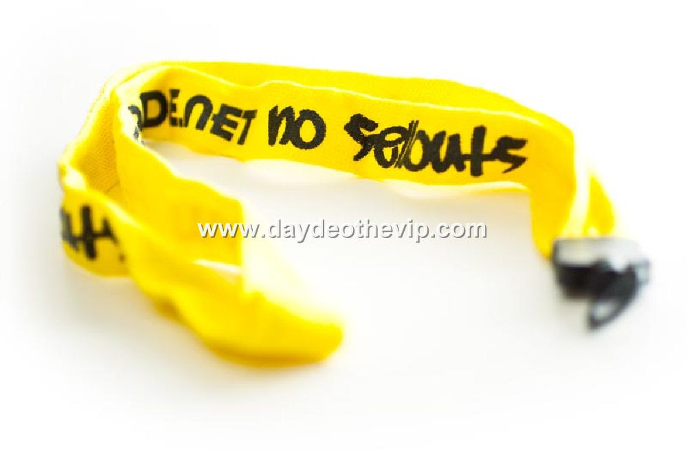 http://daydeothevip.com/wp-content/uploads/2013/05/day-deo-the-mau-vang_0011.jpg