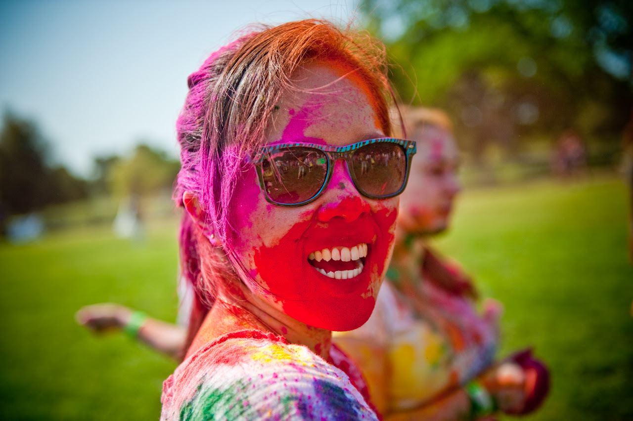 Stanford Holi : red face again with teeth