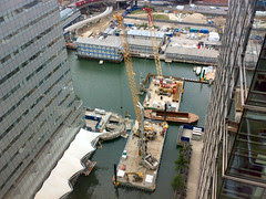 Canary Wharf Crossrail building