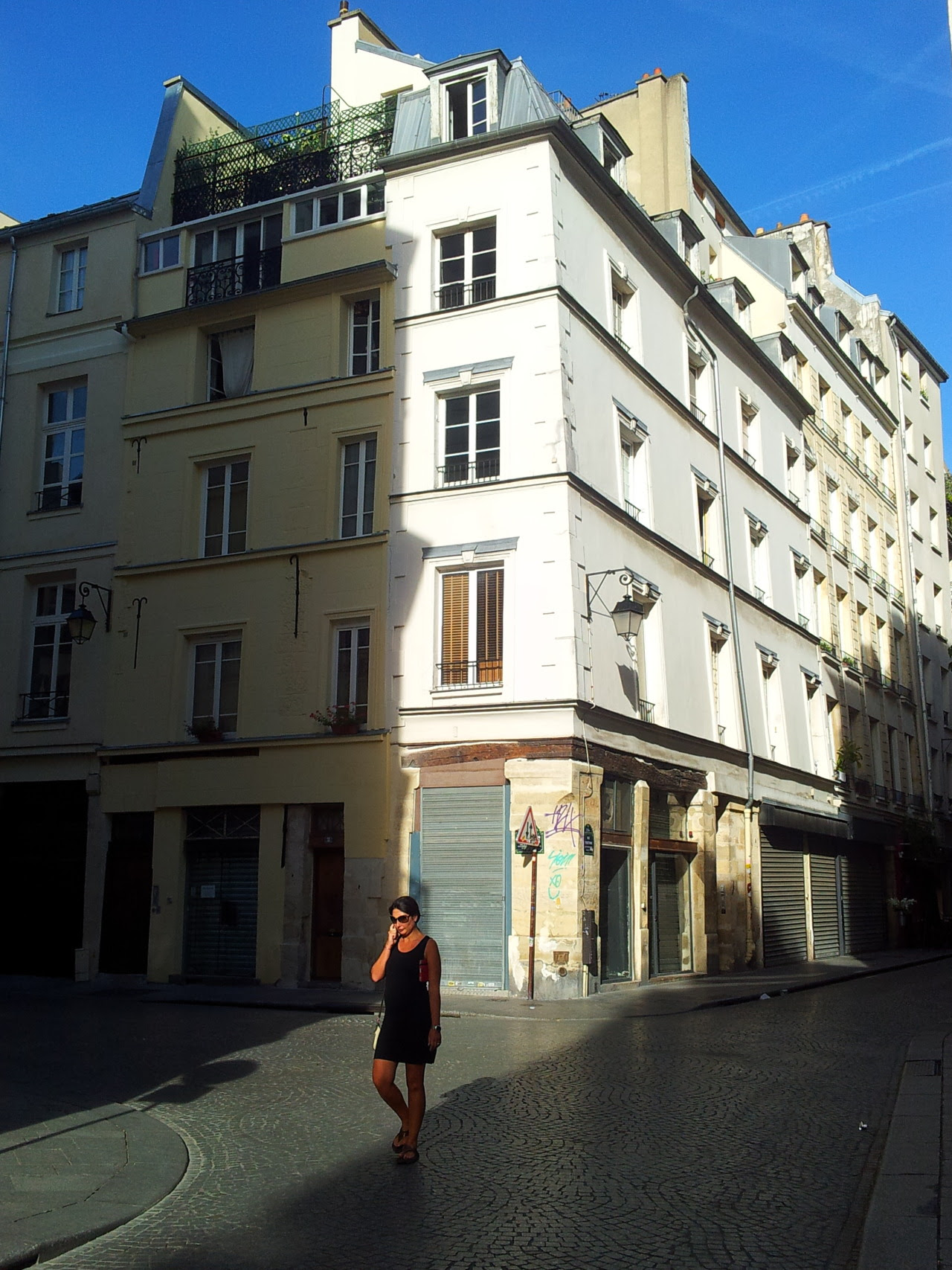 paris-enphoto:

- Rue Tiquetonne
