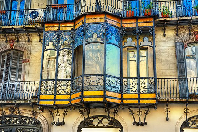 Casa Ramon Oller, Gran Via de les Corts Catalanes 658 [enlarge]