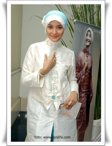 Female Store Co Id Model Kebaya Wisuda Info 