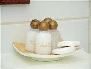 San Ignacio Suite Apartments