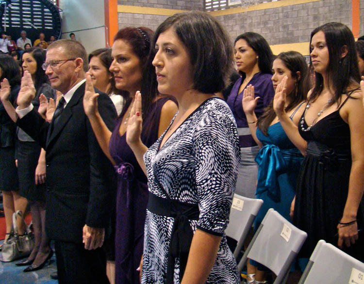 diplomas de graduacion. diplomas de conclusión de