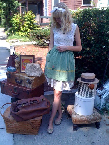 stoop sale