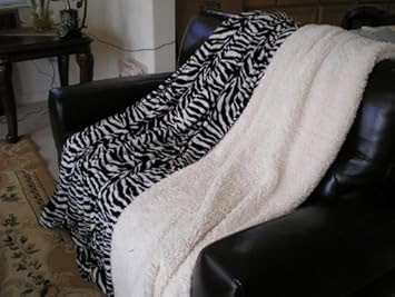 Super Soft Queen Faux Fur / Micro Fiber Reversible Blanket / Bedspread / Throw - Zebra